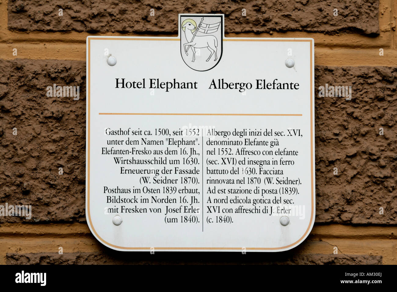 Informazioni segno per storico Inn, Hotel Zum Elephanten, Bressanone, Alto Adige, Italia Foto Stock