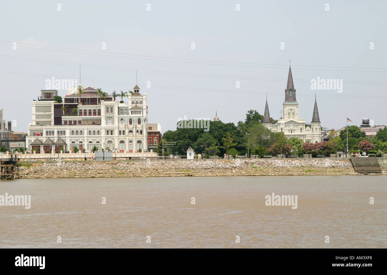 Vista della piazza Jackson dal fiume Mississippi New Orleans LA Foto Stock