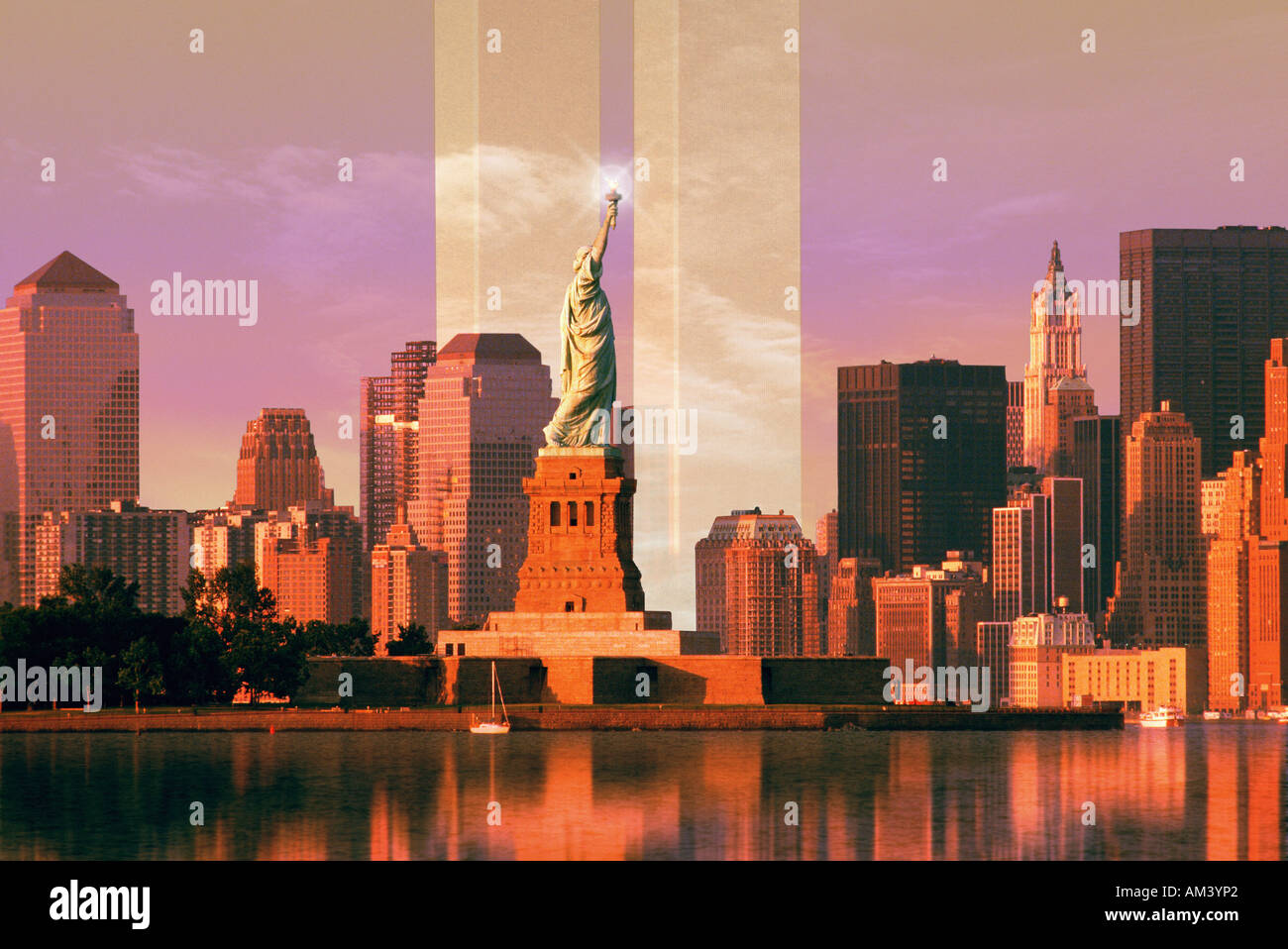 Composito Digitale skyline di New York World Trade Center Statua della Libertà Foto Stock