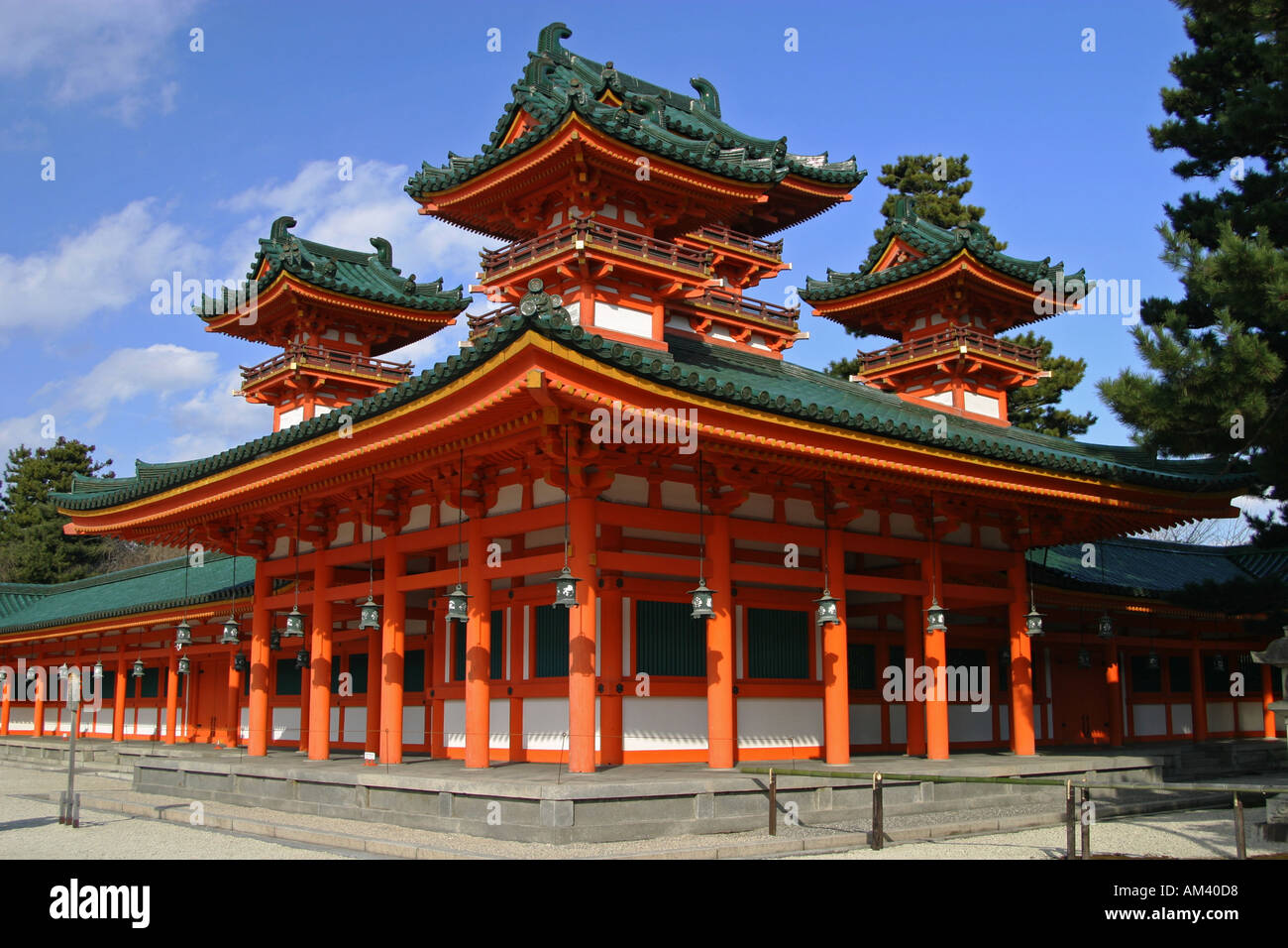 Famoso Heian jingu a Kyoto in Giappone una popolare attrazione turistica Asia Foto Stock