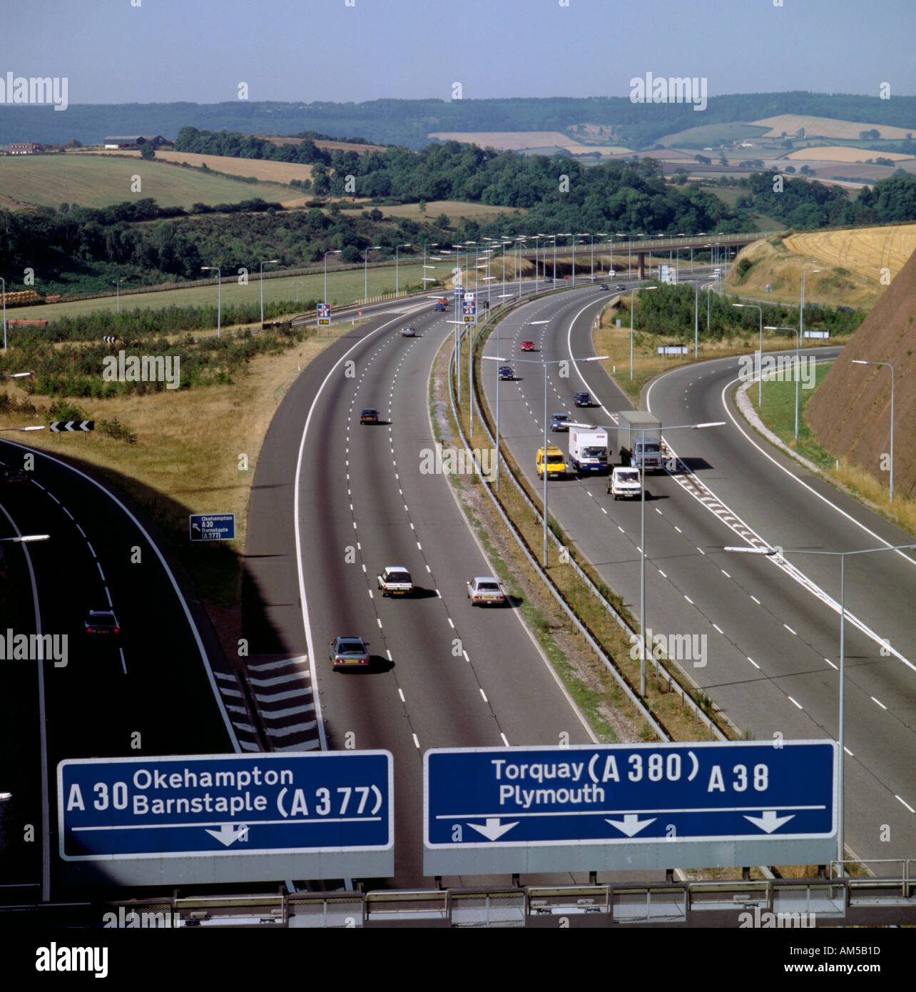 Vista dell'autostrada M5 nei pressi di Exeter Devon, Inghilterra, Regno Unito. Foto Stock