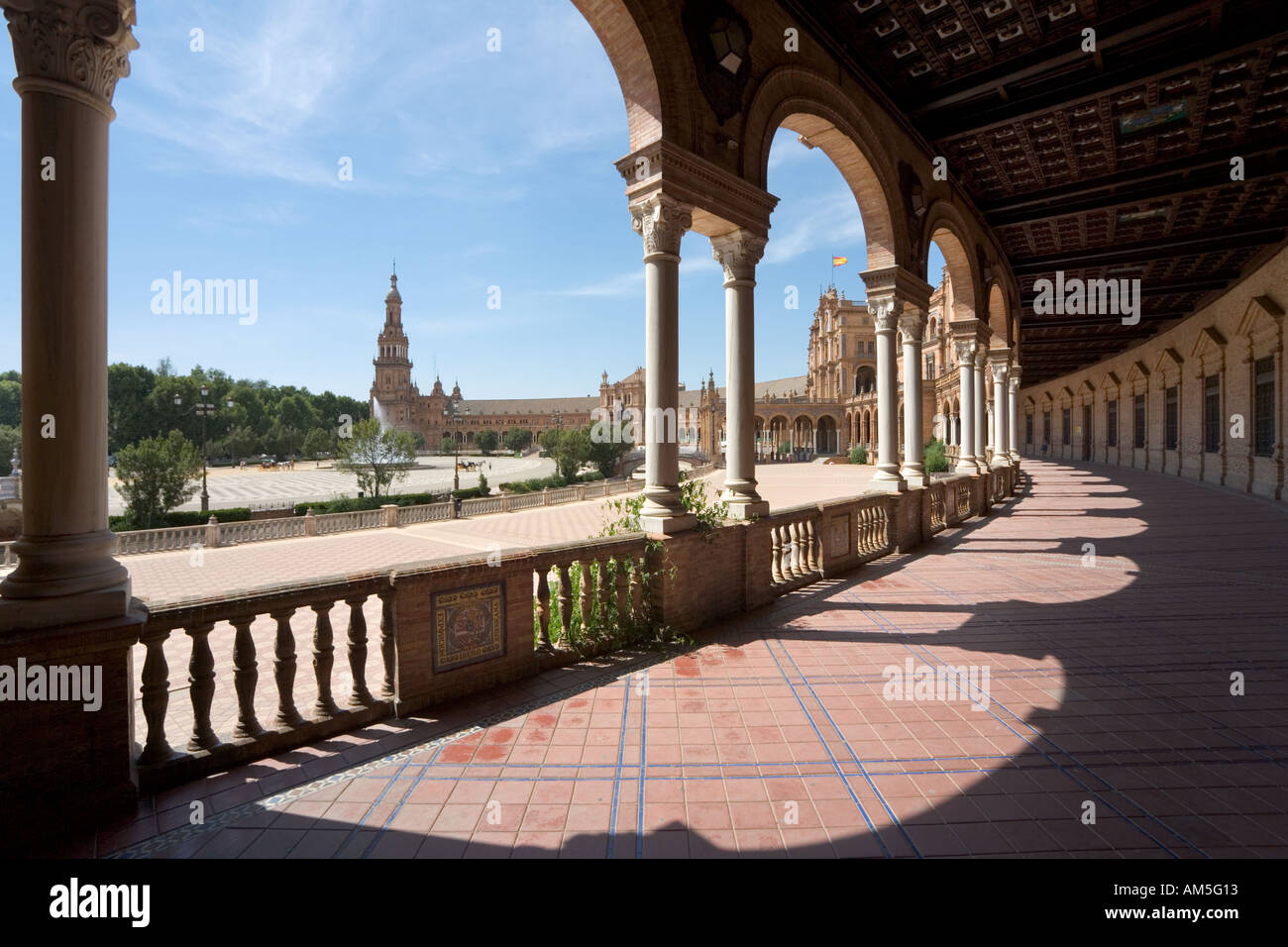 Siviglia, Spagna. Plaza de Espana, il Parco Maria Luisa, Sevilla, Andalusia, Spagna Foto Stock