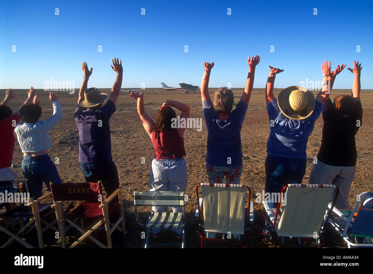 Ottobre 1996 Curdimurka South Australia Australia la Outback Curdimurka sfera frequentatori di partito benvenuti nuovi arrivi sbarco Foto Stock