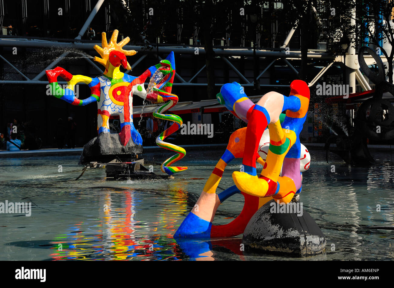 Place Igor Stravinsky, vicino al Centro Pompidou, presenta una moderna fontana parigina, Parigi, Francia Foto Stock