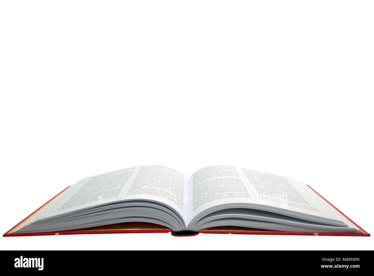 Un open hardback libro di testo isolato su uno sfondo bianco. Foto Stock