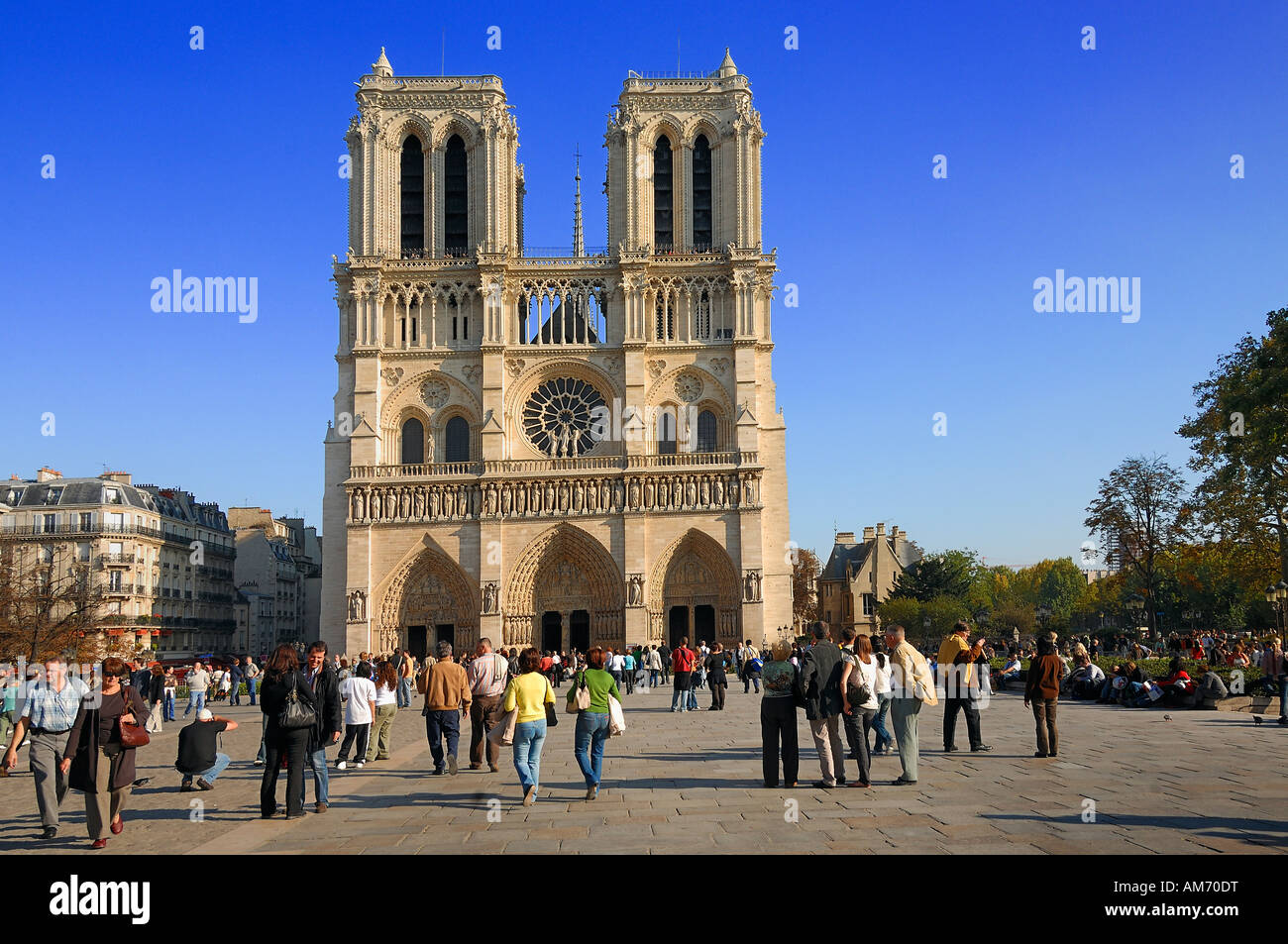 Fronte ovest della cattedrale di Notre Dame di Parigi Foto Stock