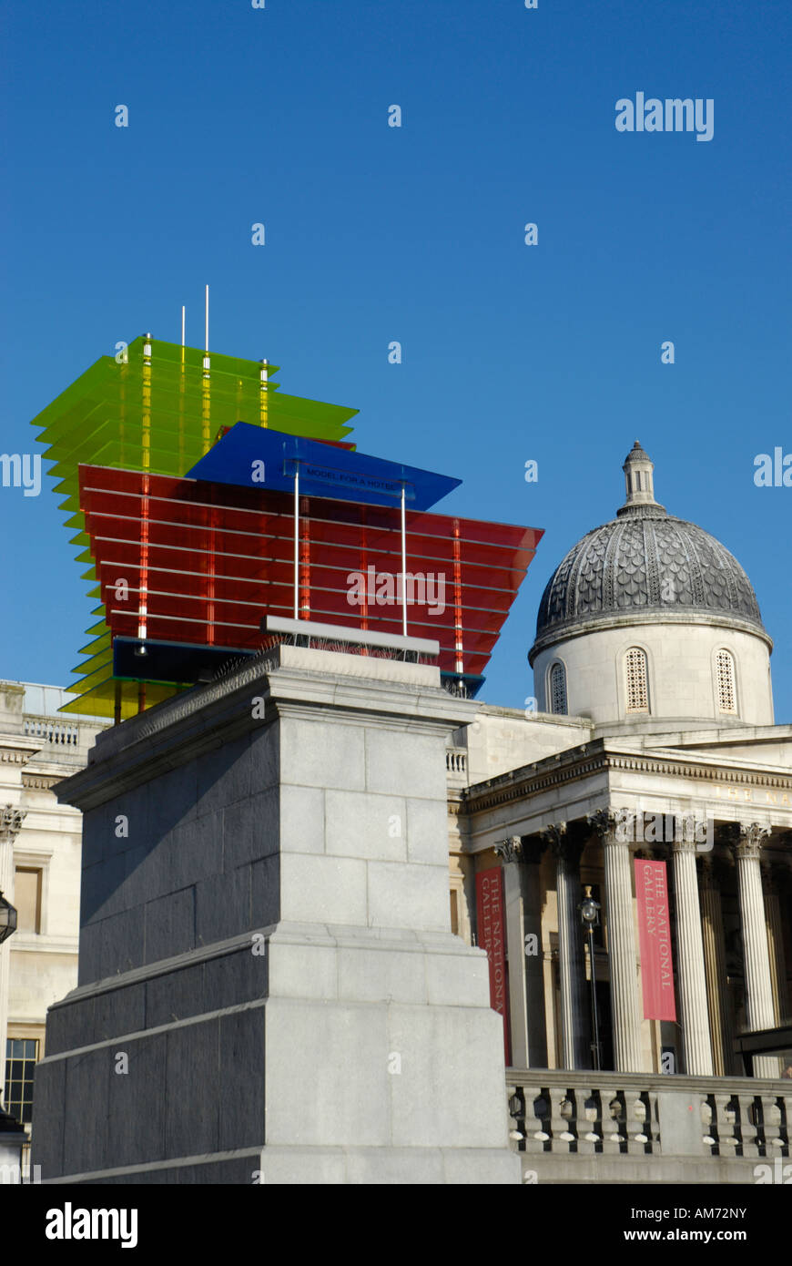 Nuova Scultura modello chiamato per un hotel sul quarto zoccolo in Trafalgar Square, Londra Inghilterra, 2007 Foto Stock