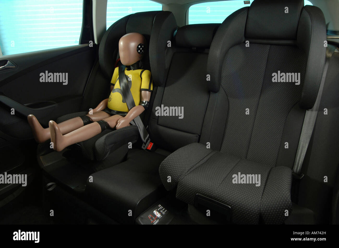 Bambini crashtest ciuccio con sistema integrato di aiuti posti a sedere Foto Stock