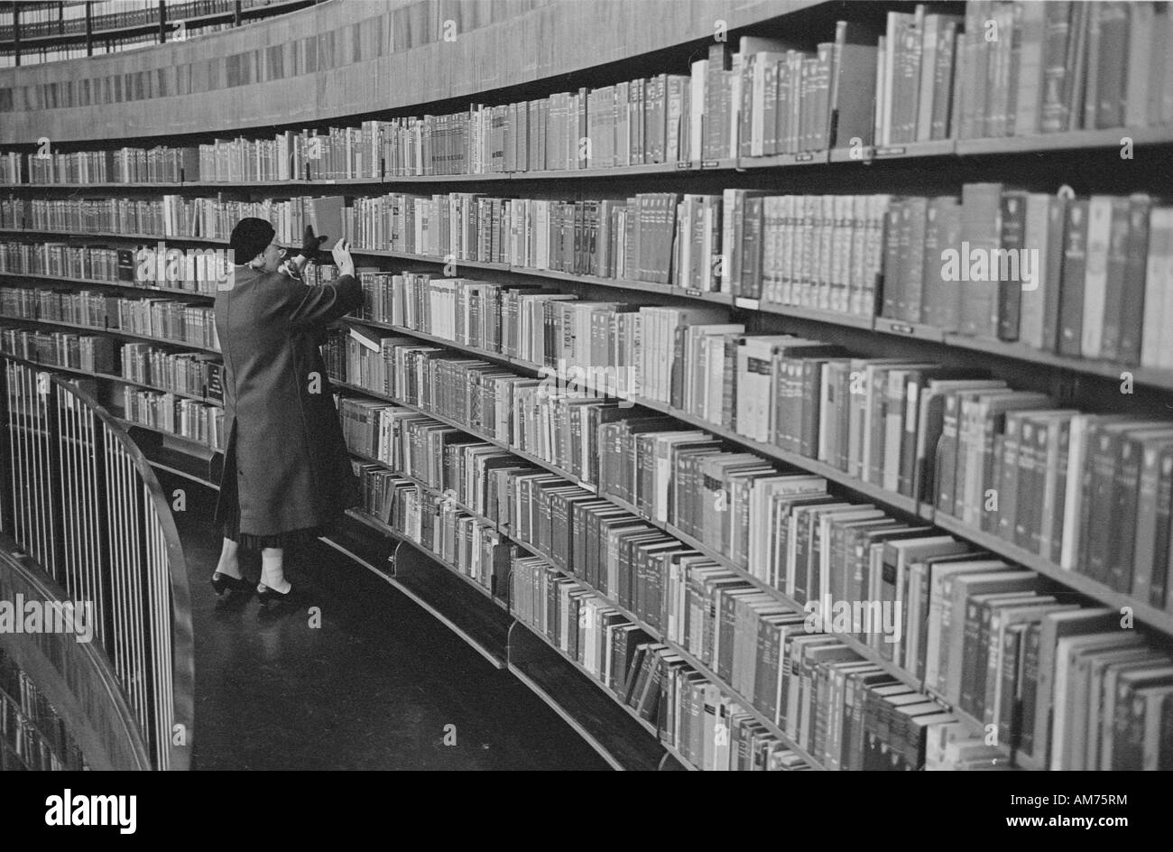 Interno dalla libreria di Stoccolma negli anni sessanta Foto Stock