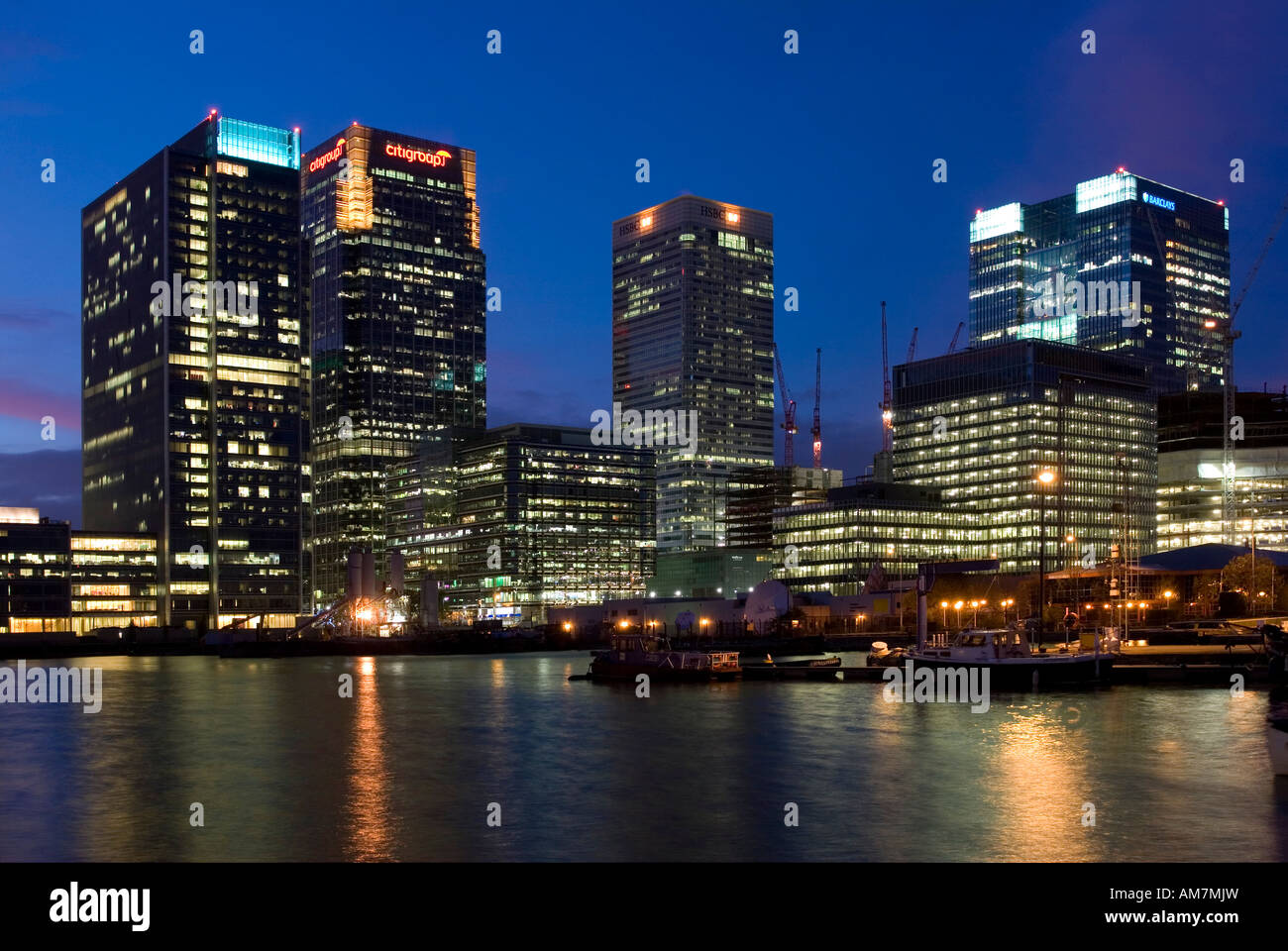 Canary Wharf grattacieli crepuscolo Londra Foto Stock