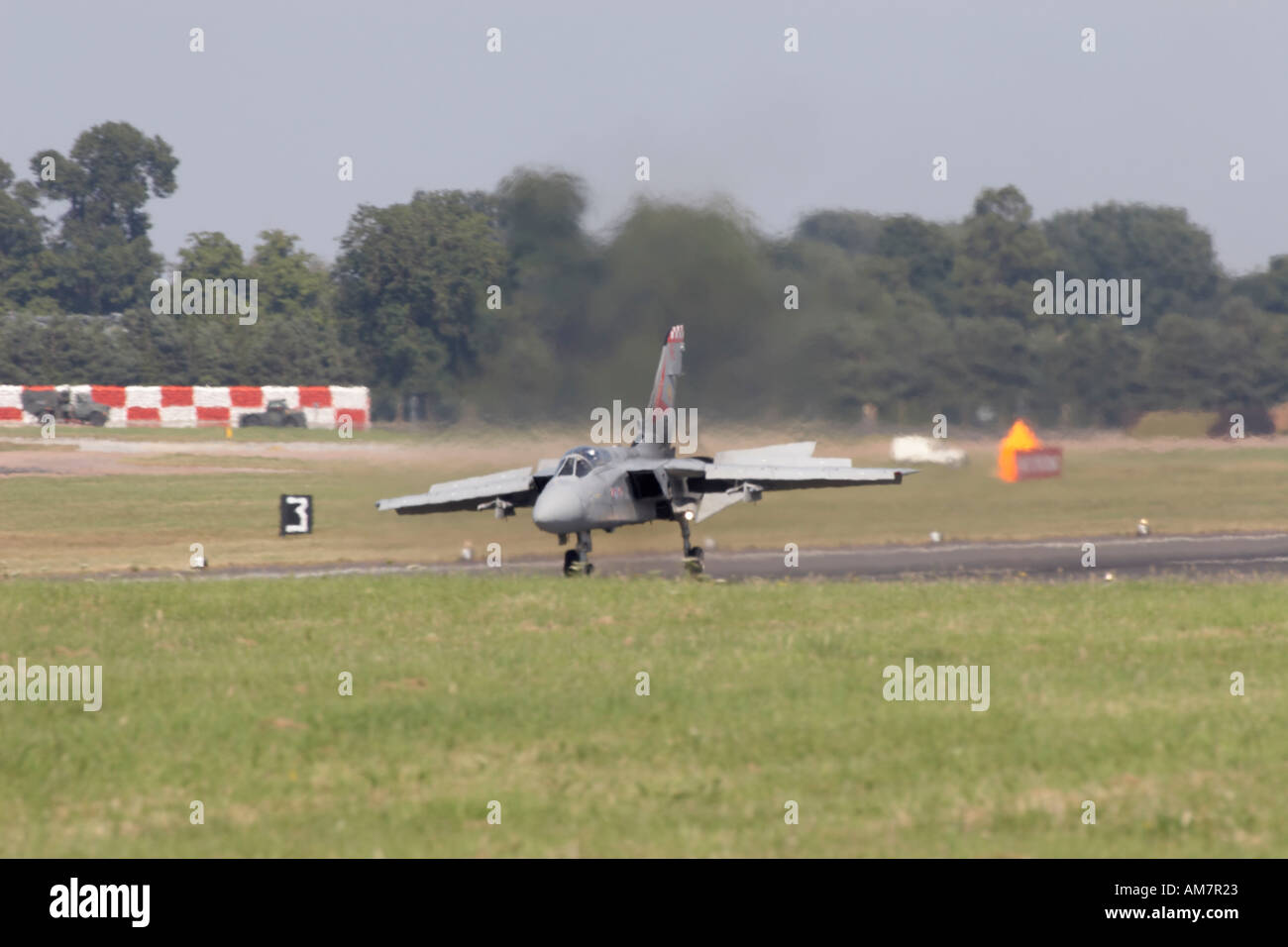 Panavia Tornado F3 Royal Air Force in atterraggio a Royal International Air Tattoo RAF Fairford 2005 Foto Stock