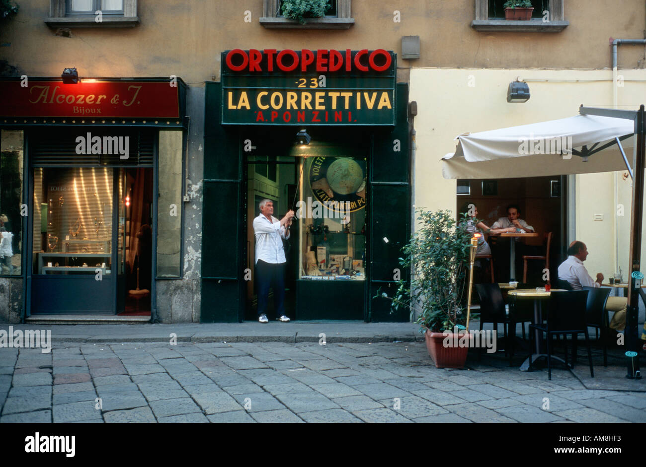 Milano Italia scena di strada nel quartiere di Brera Foto Stock