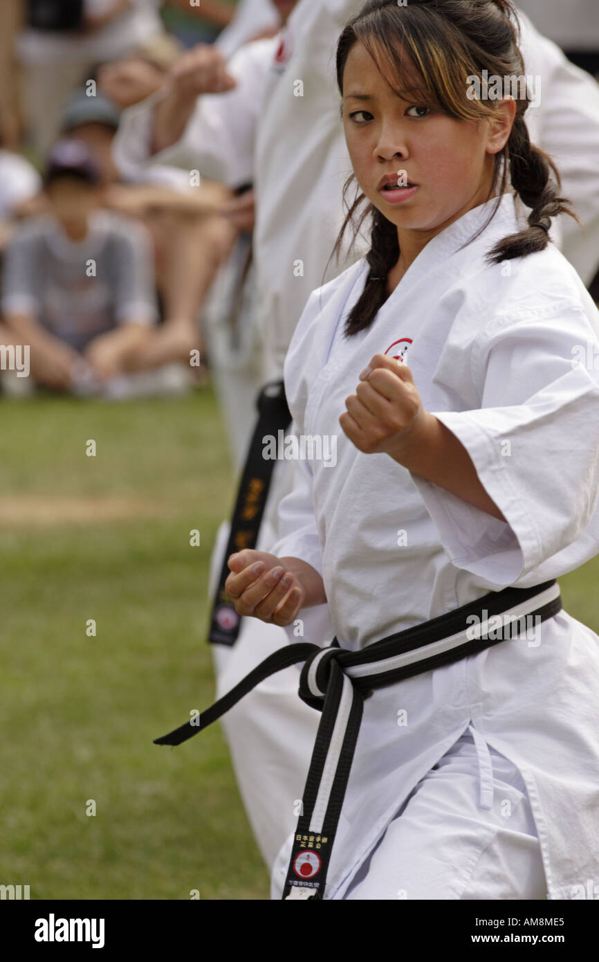Dimostrazione di Karate durante la festa giapponese a Vancouver in Canada Foto Stock
