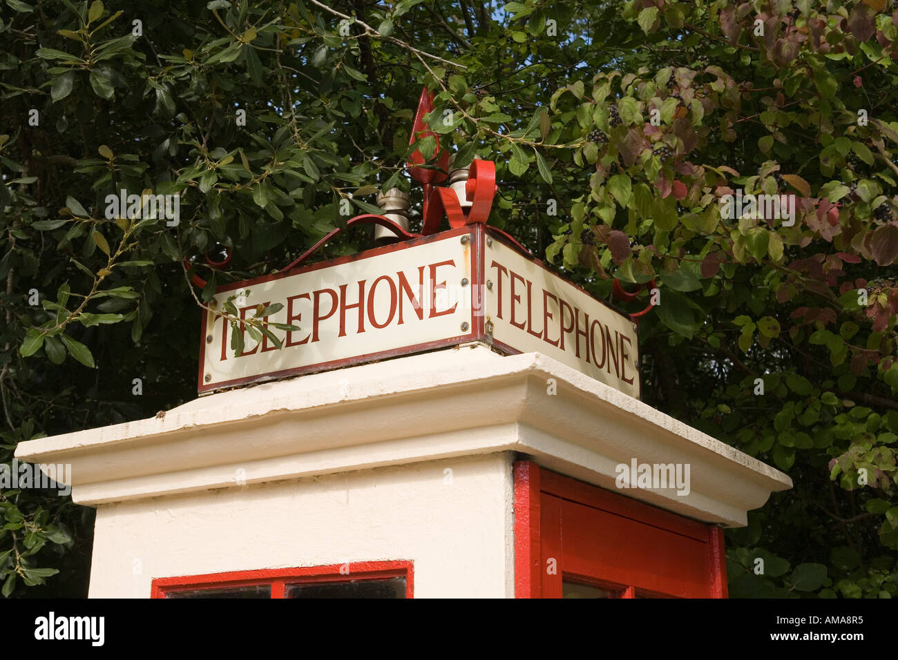 West Sussex Amberley Working Museum segno di K1 è il primo telefono nazionali da kiosk 1920s Foto Stock