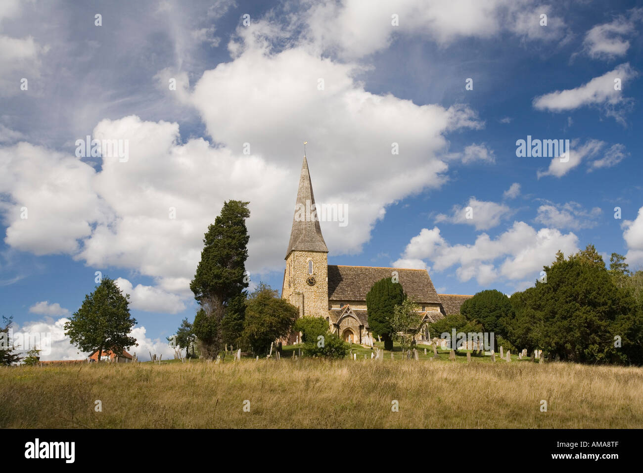 West Sussex Wisborough Green Village chiesa attraverso il Glebe Prato Foto Stock