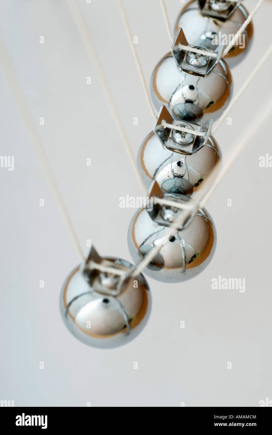 Close-up di Newton scrivania culla giocattolo Foto Stock