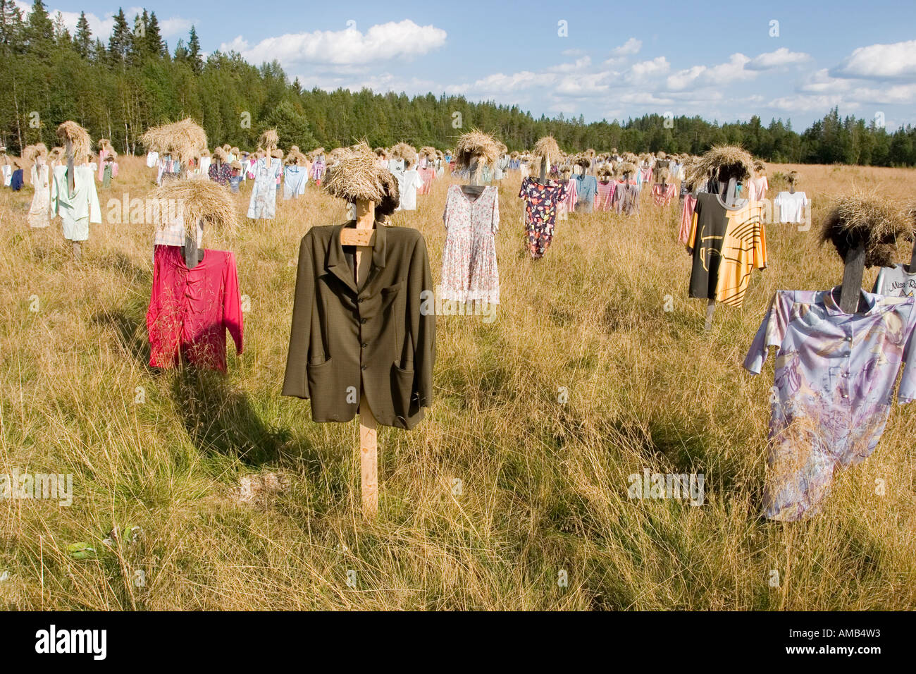 Il popolo silenzioso presentano arte in Suomussalmi Foto Stock