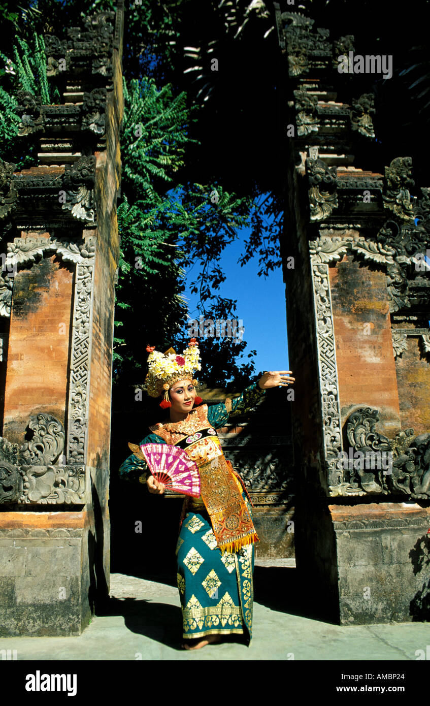 Bali Legong Kraton ballerino in tempio Foto Stock