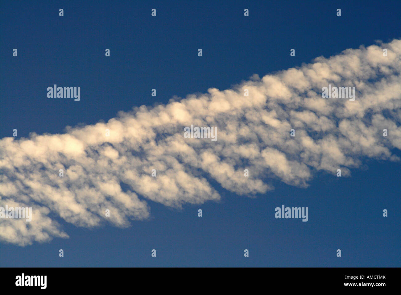 Jet Trails-Chemtrails vapore Foto Stock