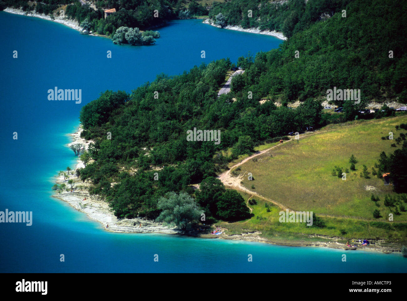 Il lago di Fiastra Macerata Campagna Marche Sibillini Appennino Italia Europa Foto Stock