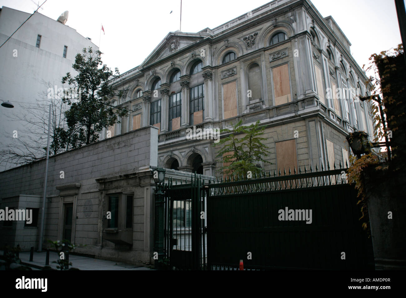 Il vecchio consolato americano a Beyoglu, Istanbul, Turchia ora riaperto come Soho House Foto Stock