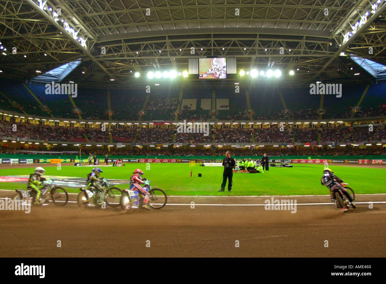 Speedway Grand Prix svolge nel Millennium Stadium Cardiff South Wales UK Foto Stock