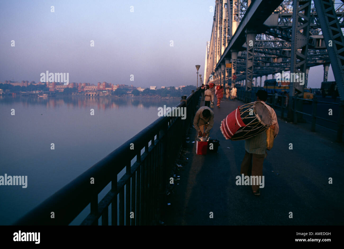 Haora bridge in Kolkata (Calcutta), India, Asia. Foto Stock