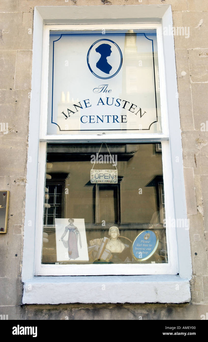 Finestra ad anta a Jane Austen Centre in Inghilterra Bath Regno Unito Foto Stock