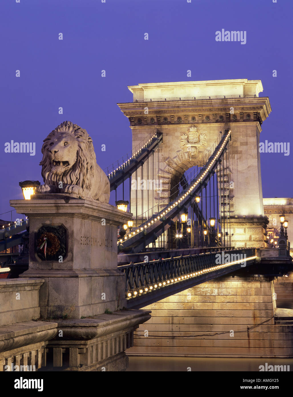 Il Ponte della Catena di notte Budapest Ungheria Foto Stock