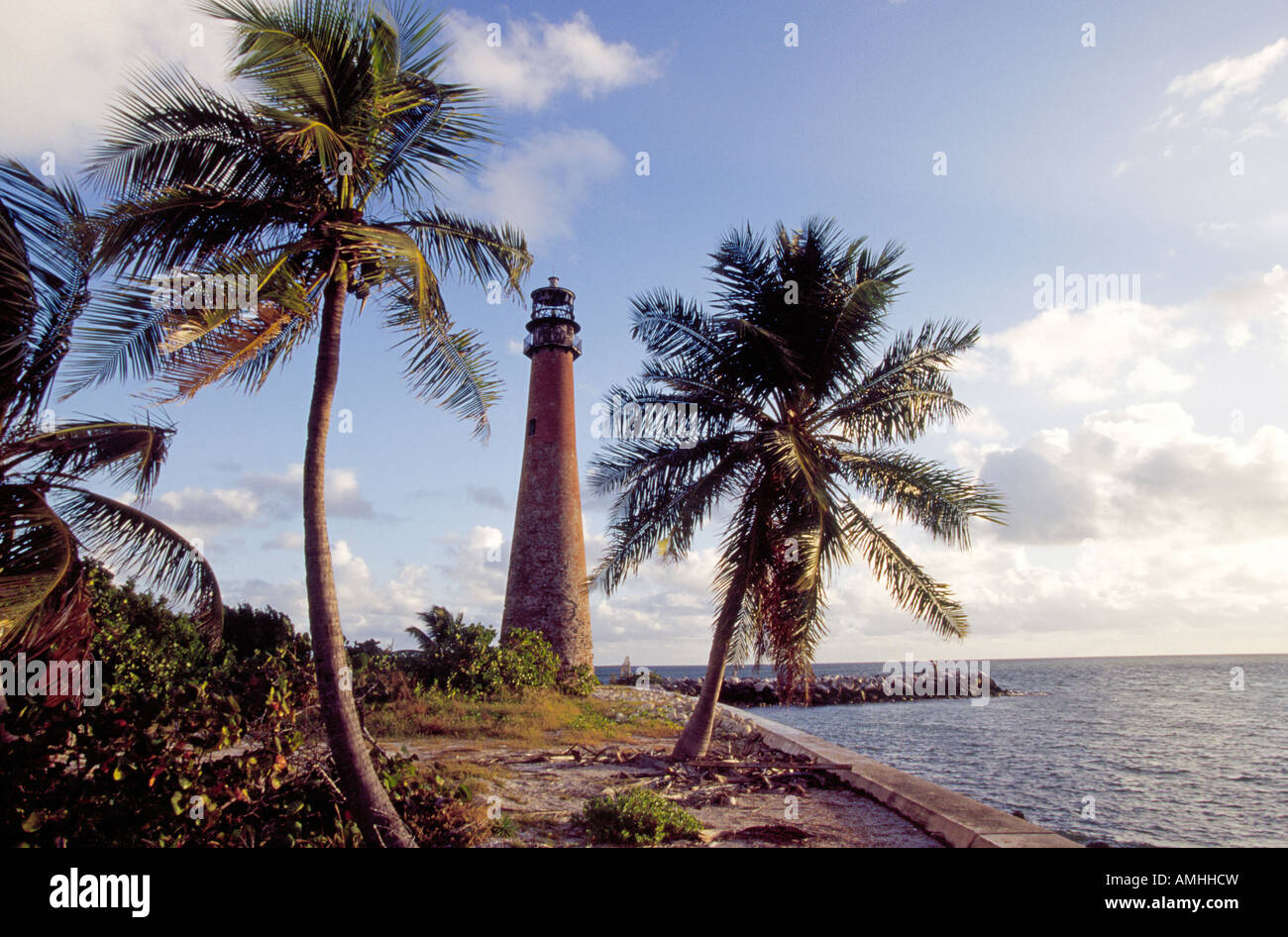 USA Florida Miami lo storico Cape Florida lighthouse sulla Baia di Biscayne Foto Stock