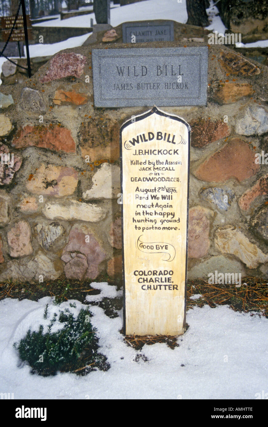 Luogo di sepoltura di Wild Bill Hickock famigerato fuorilegge sul Monte Moriah Cimitero Deadwood SD nella neve invernale Foto Stock