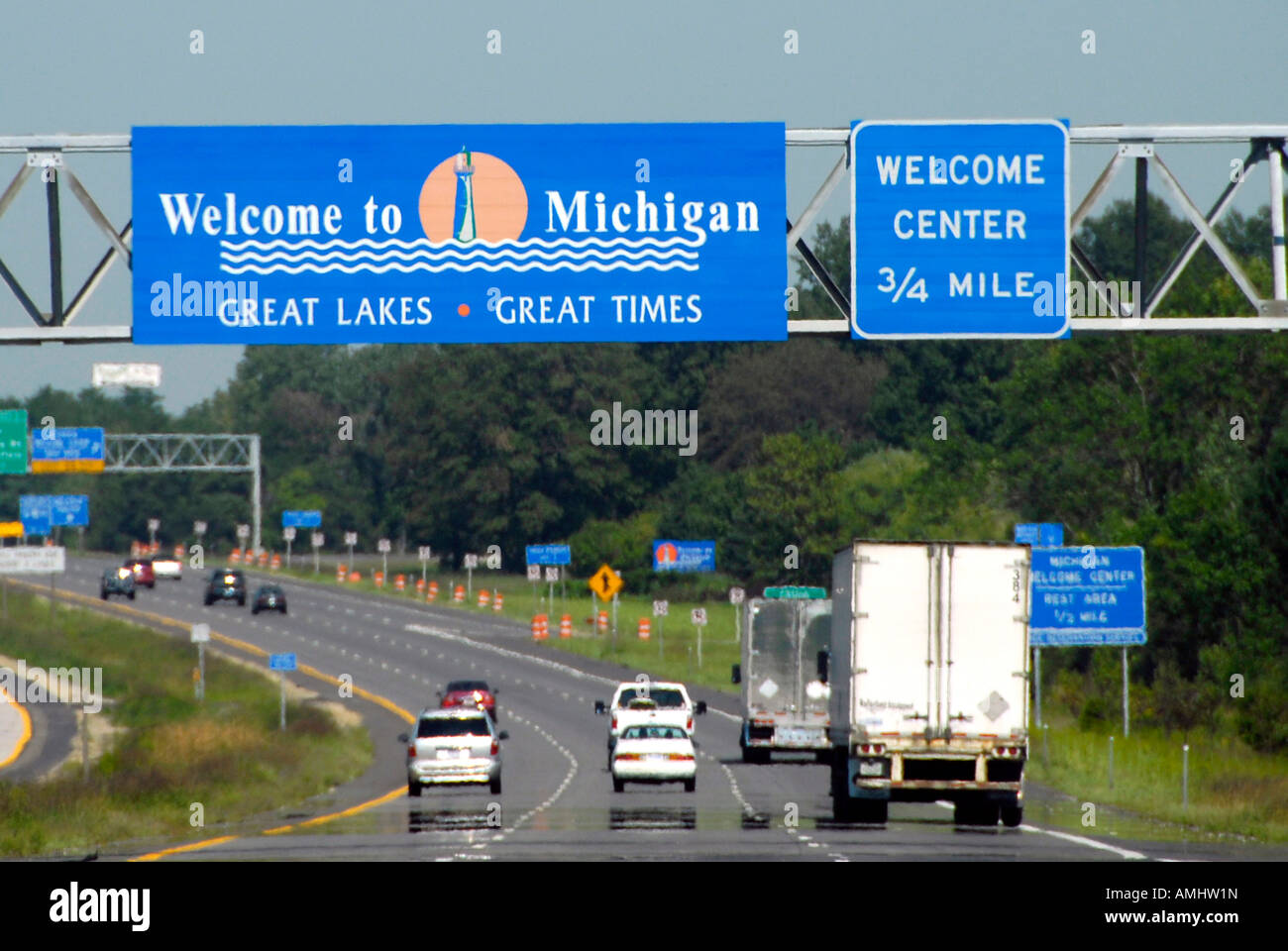 Benvenuti in Michigan segno sulla Interstate 94 freeway lasciando Indiana Foto Stock