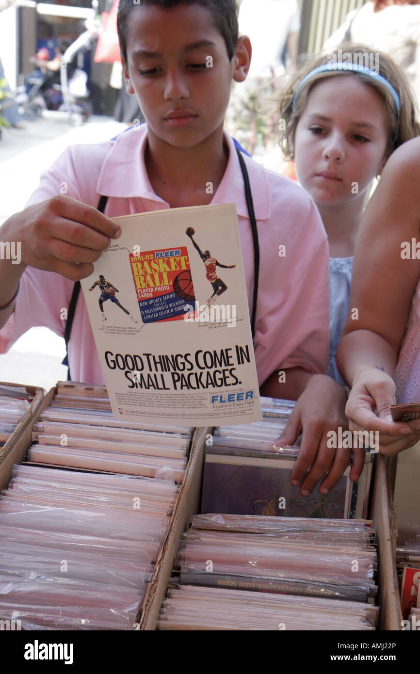 Miami Florida,Book Fair International,shopping shopper shopper shopping negozi mercati di mercato di acquisto di vendita, negozio al dettaglio negozi business busi Foto Stock