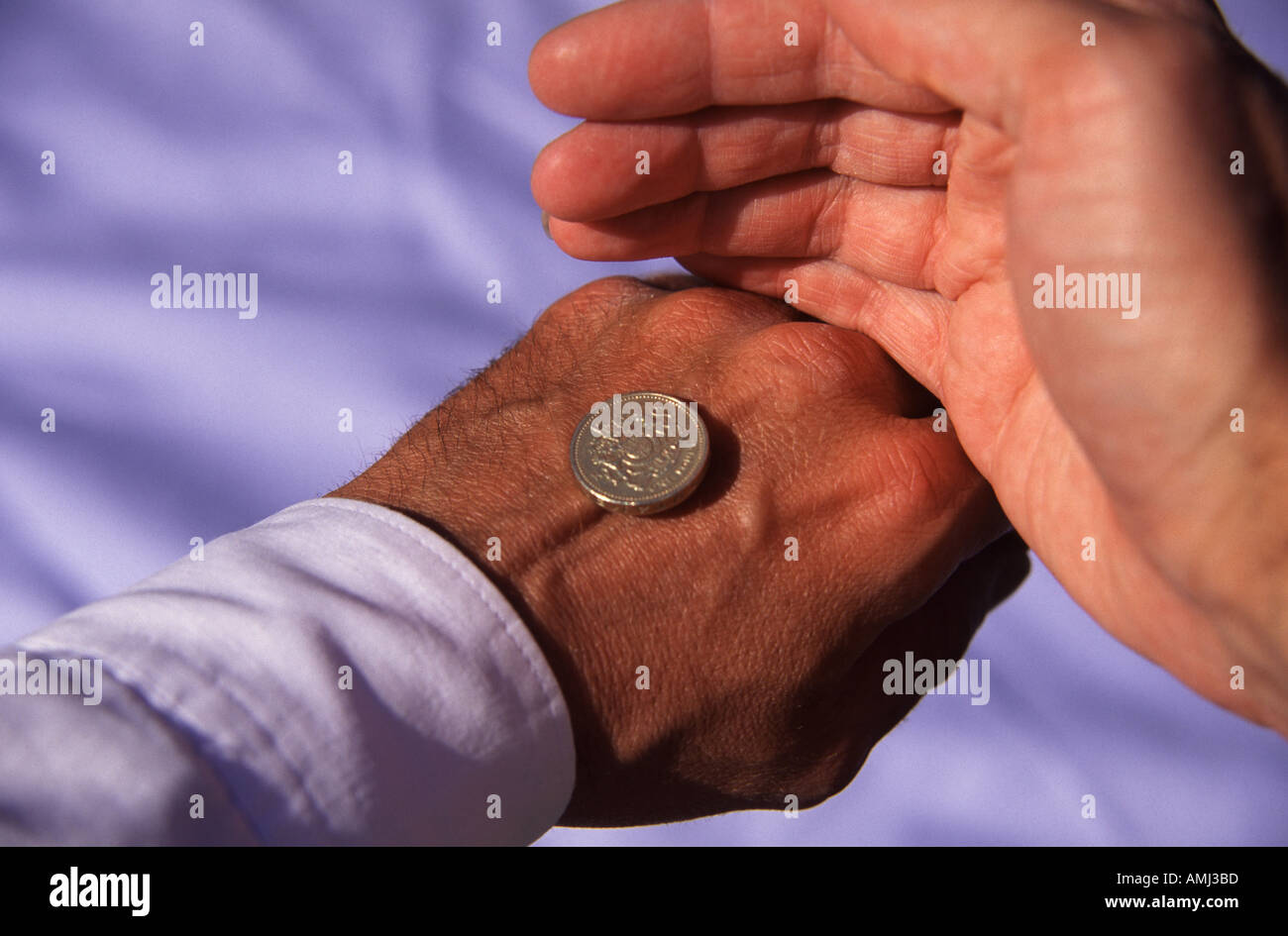 Testa o Croce con pound coin Foto Stock