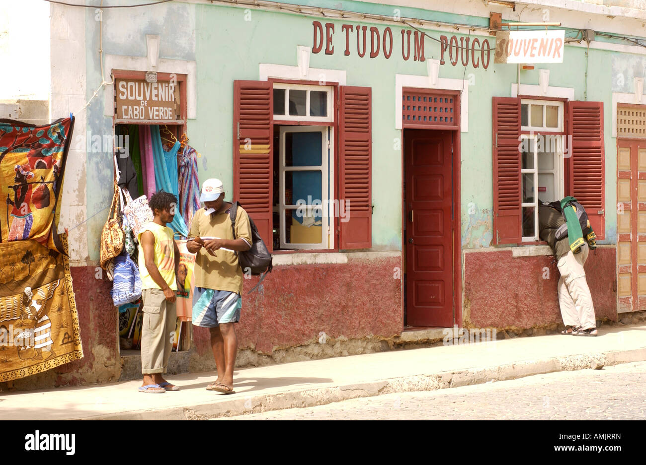 De tudo um pouco shop street Santa Maria isola di Sal Capo Verde Foto Stock