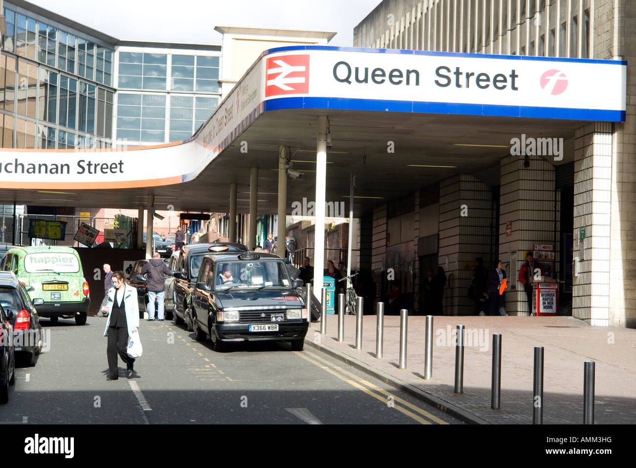 Glasgow Scotland Europa ingresso per la stazione ferroviaria di Queen Street Foto Stock