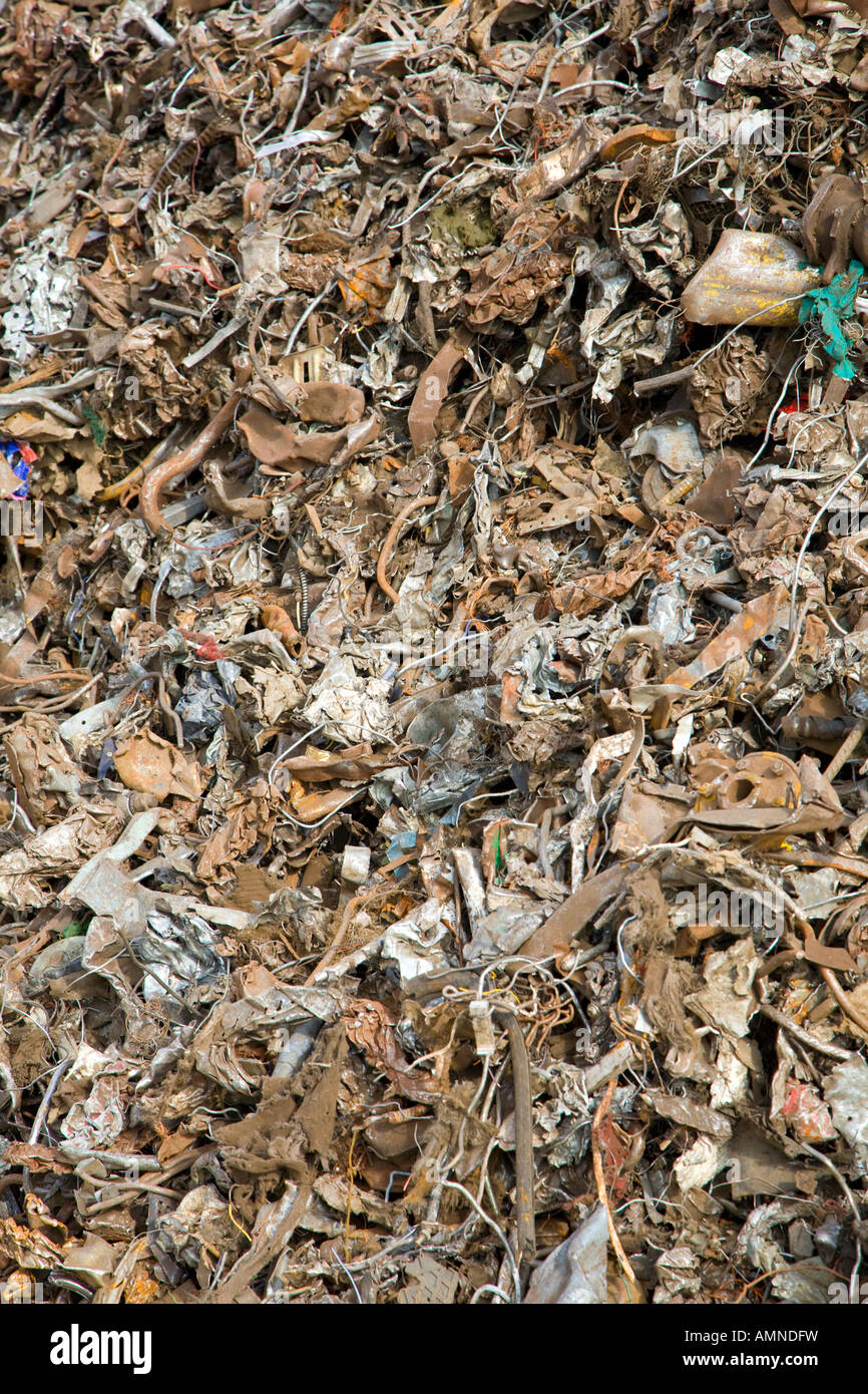 Rusty rottami di metallo per essere riciclata Foto Stock