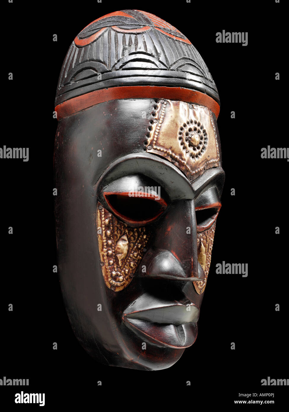 Etnica africana tradizionale maschera. Arte e artigianato. Foto Stock