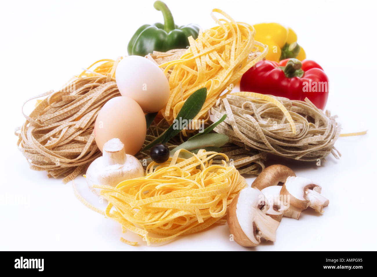 Diverse le tagliatelle, pasta italiana Foto Stock