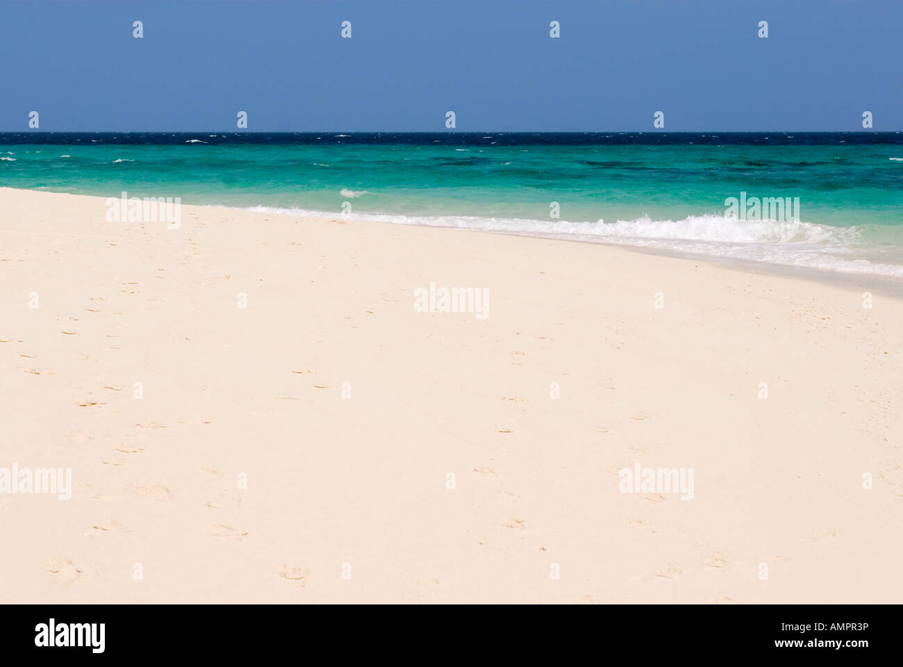 Spiaggia di Isola di bambù Kho Phi Phi Mai Phai Thailandia Krabi Mare delle Andamane Foto Stock