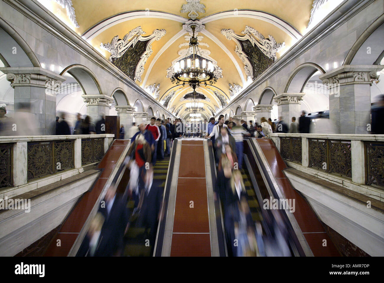 Komsomolskaja La stazione della metropolitana di Mosca, Russia Foto Stock