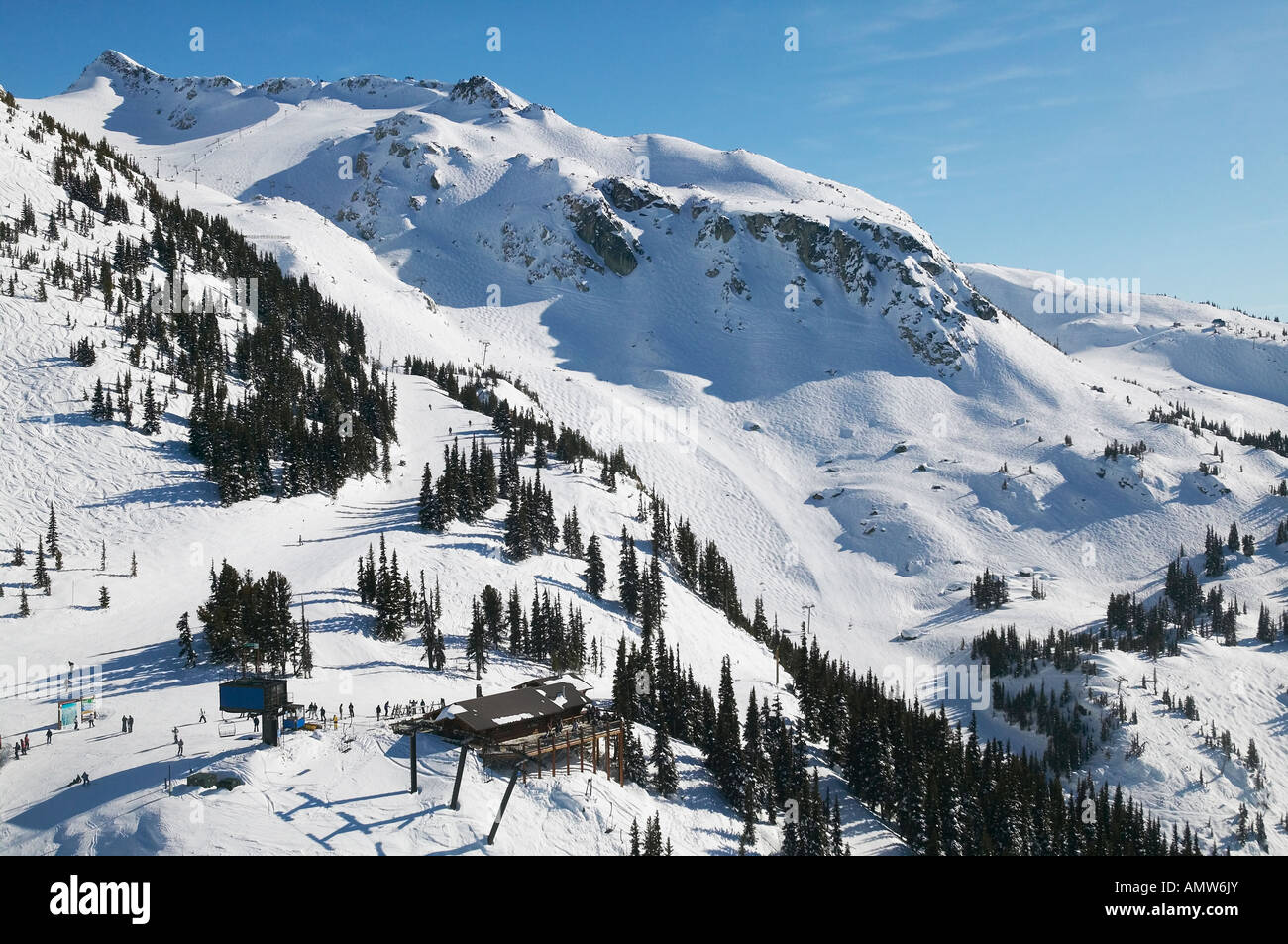 Antenna della cresta di cristallo e hut horstman glacier blackcomb mountain della Columbia britannica in Canada Foto Stock