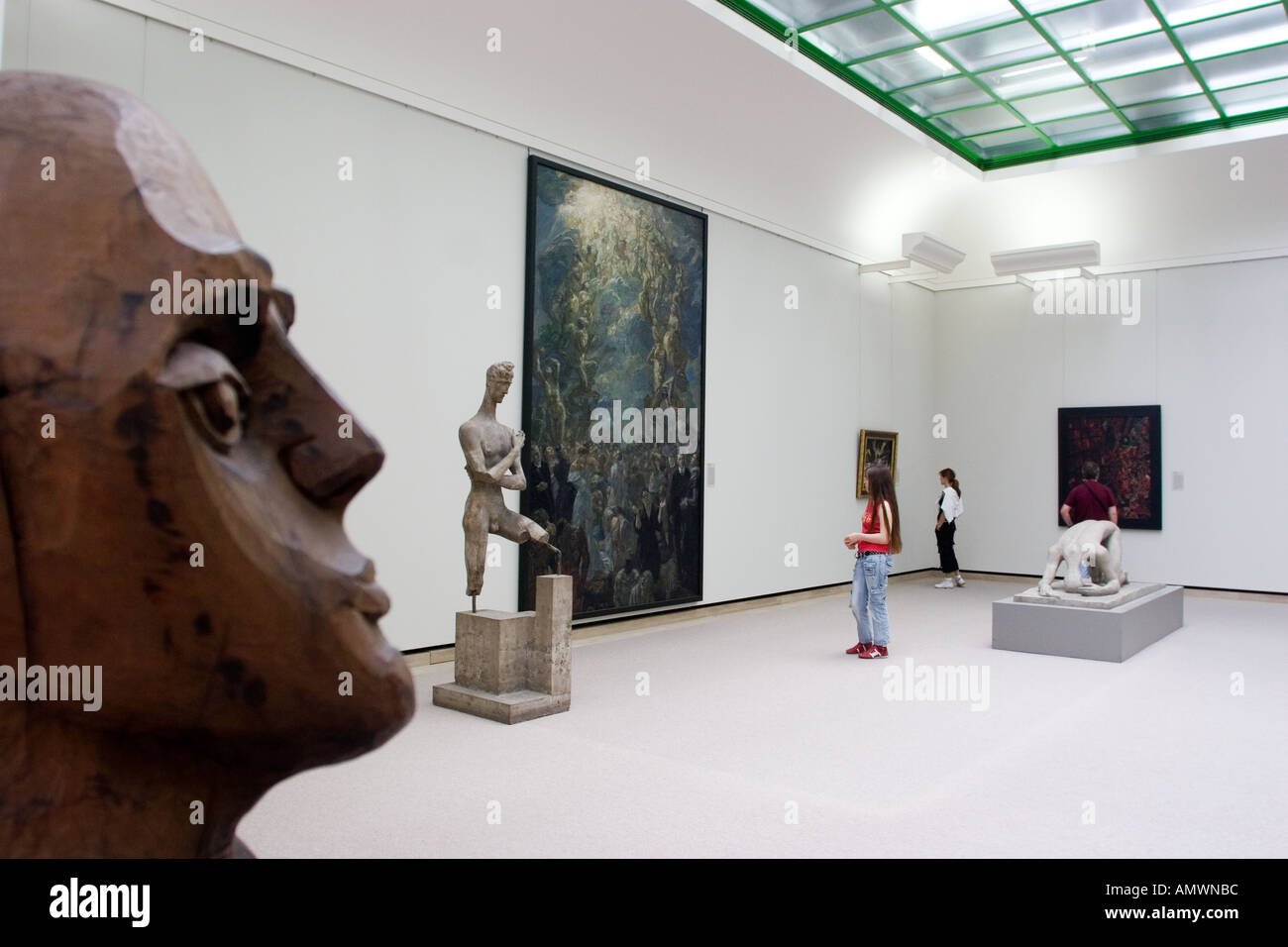 Germania Stoccarda mostra d'Arte presso la Staatsgalerie Staatsgalerie museo progettato dallo scultore e architetto James Stirling Foto Stock