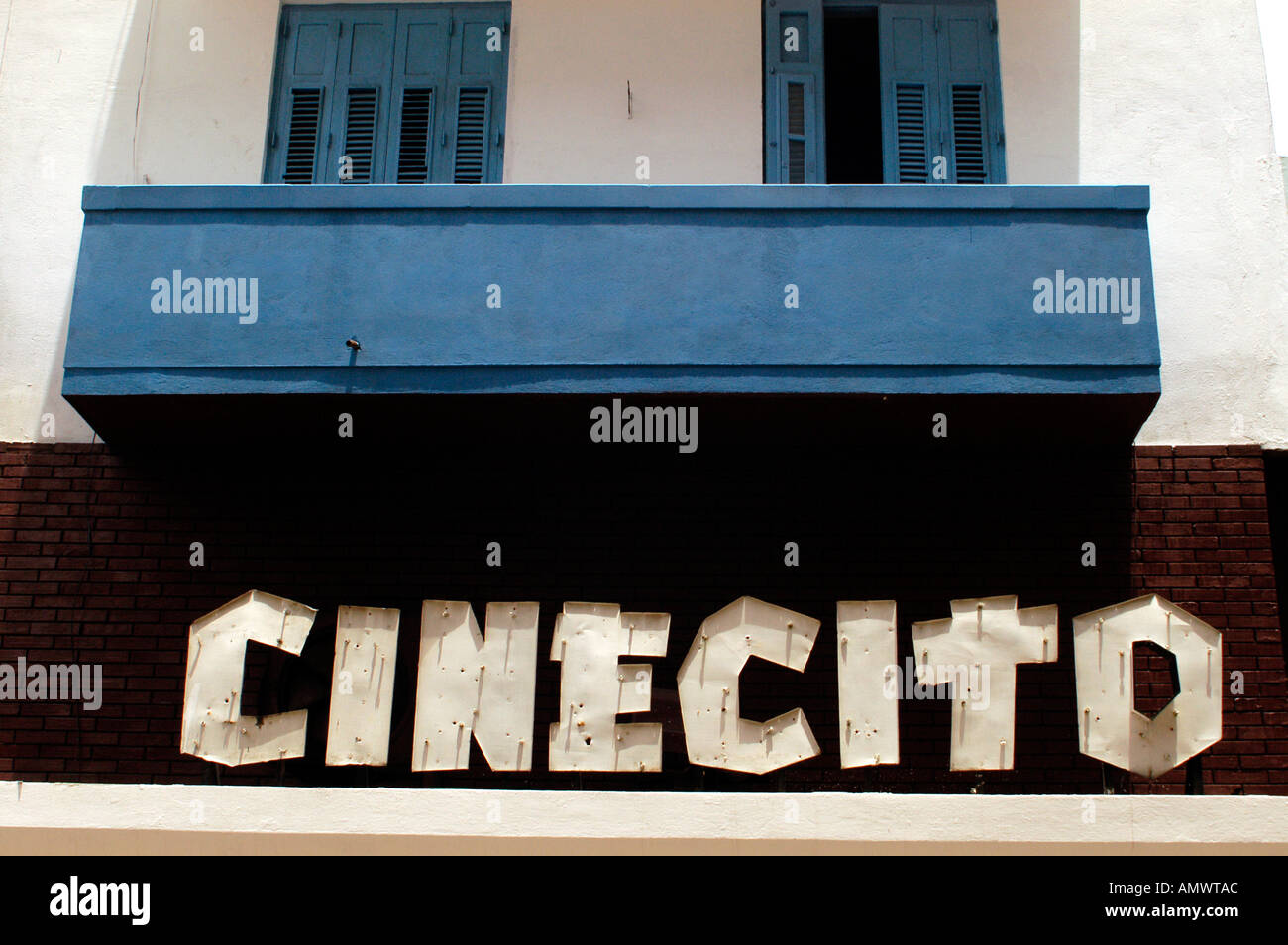 Teatro cubano Cinecito facciata a 68 Boulevard Havana Cuba Foto Stock