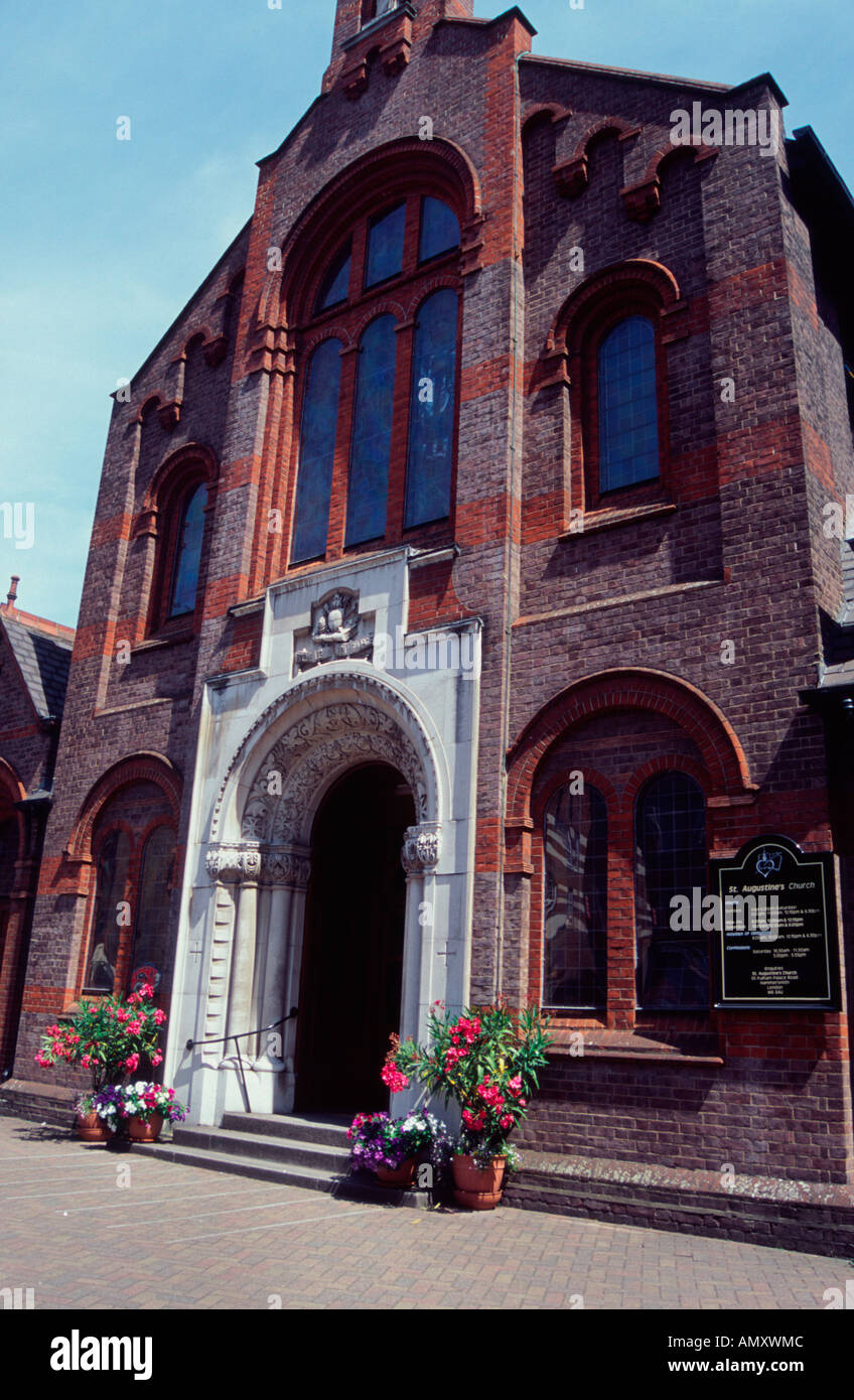 Saint Augustines Chiesa, Fulham Palace Road, Londra, W6, Regno Unito Foto Stock