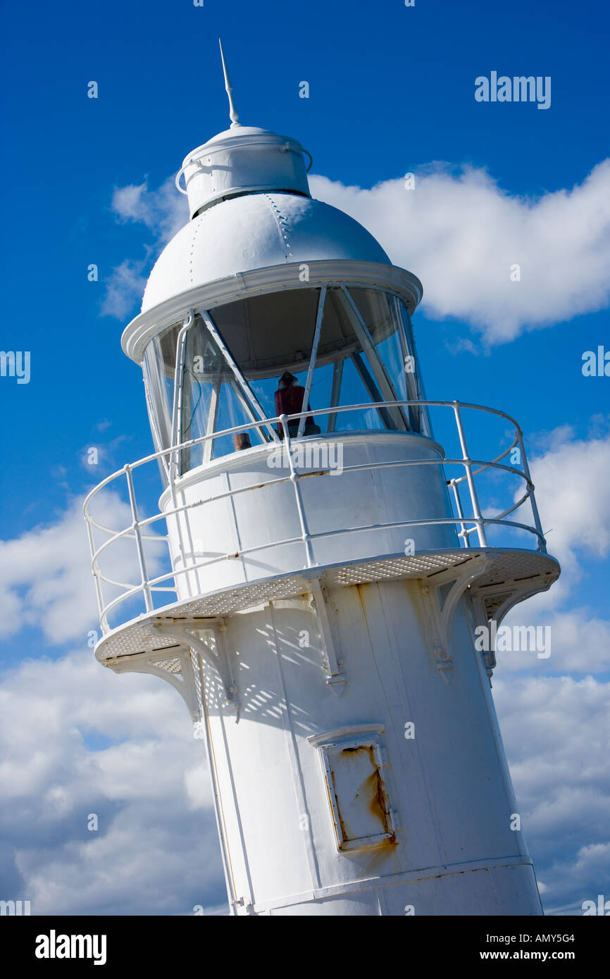 Faro in disuso alla fine del frangiflutti a Brixham Harbour, brixham devon, Foto Stock