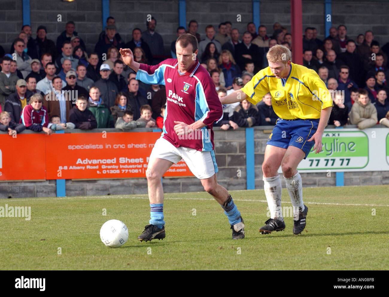 Steve Claridge in azione per Weymouth Football Club nel Dorset Regno Unito Foto Stock