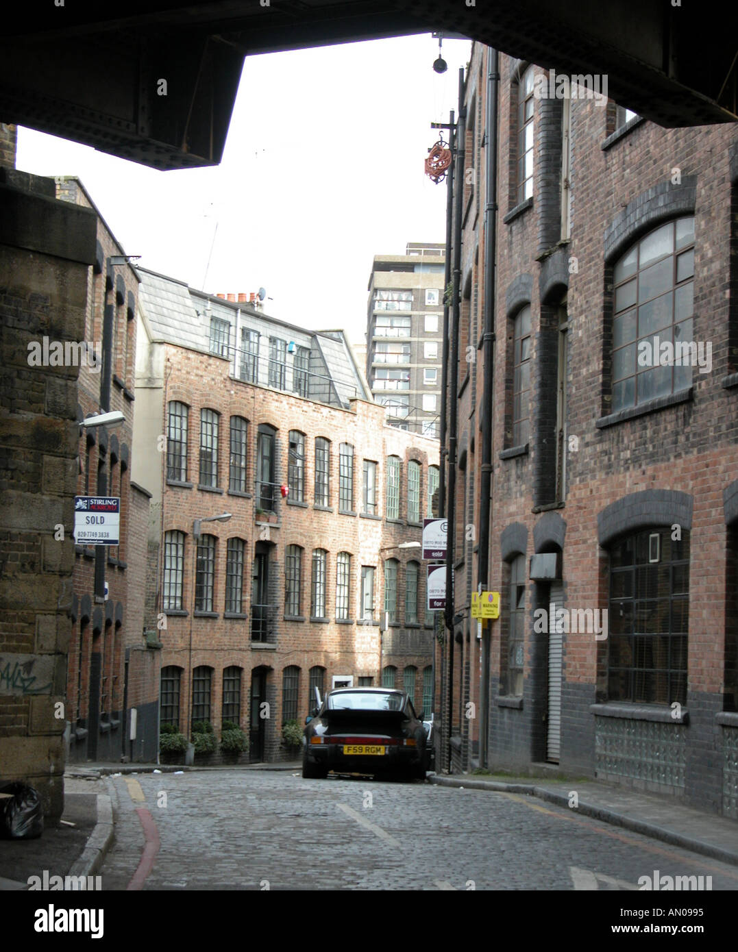 Magazzini convertito in appartamenti off Shoreditch High Street London Foto Stock