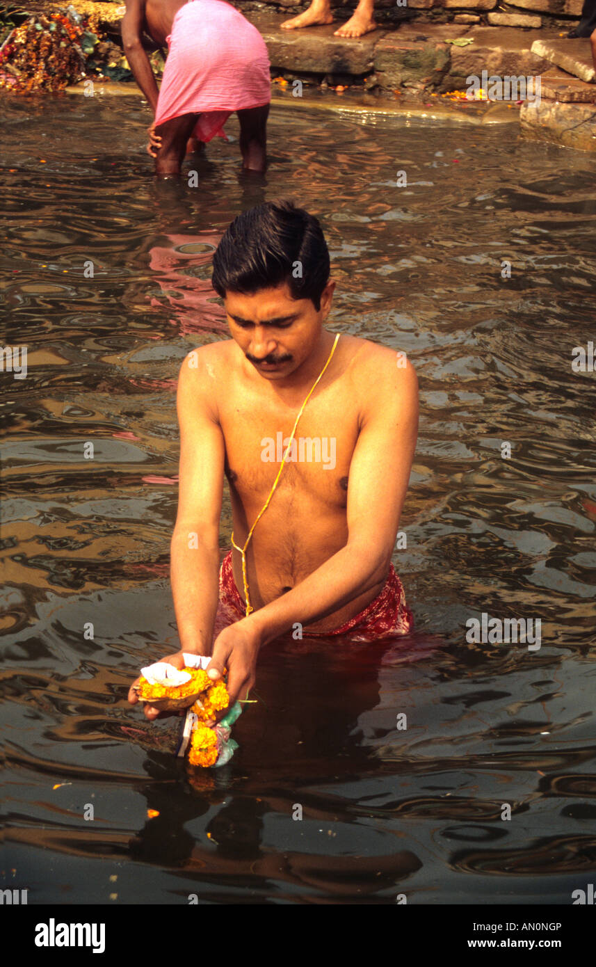 Varanasi Gange fiume Ghats Benares nello stato di Uttar Pradesh India asia Foto Stock