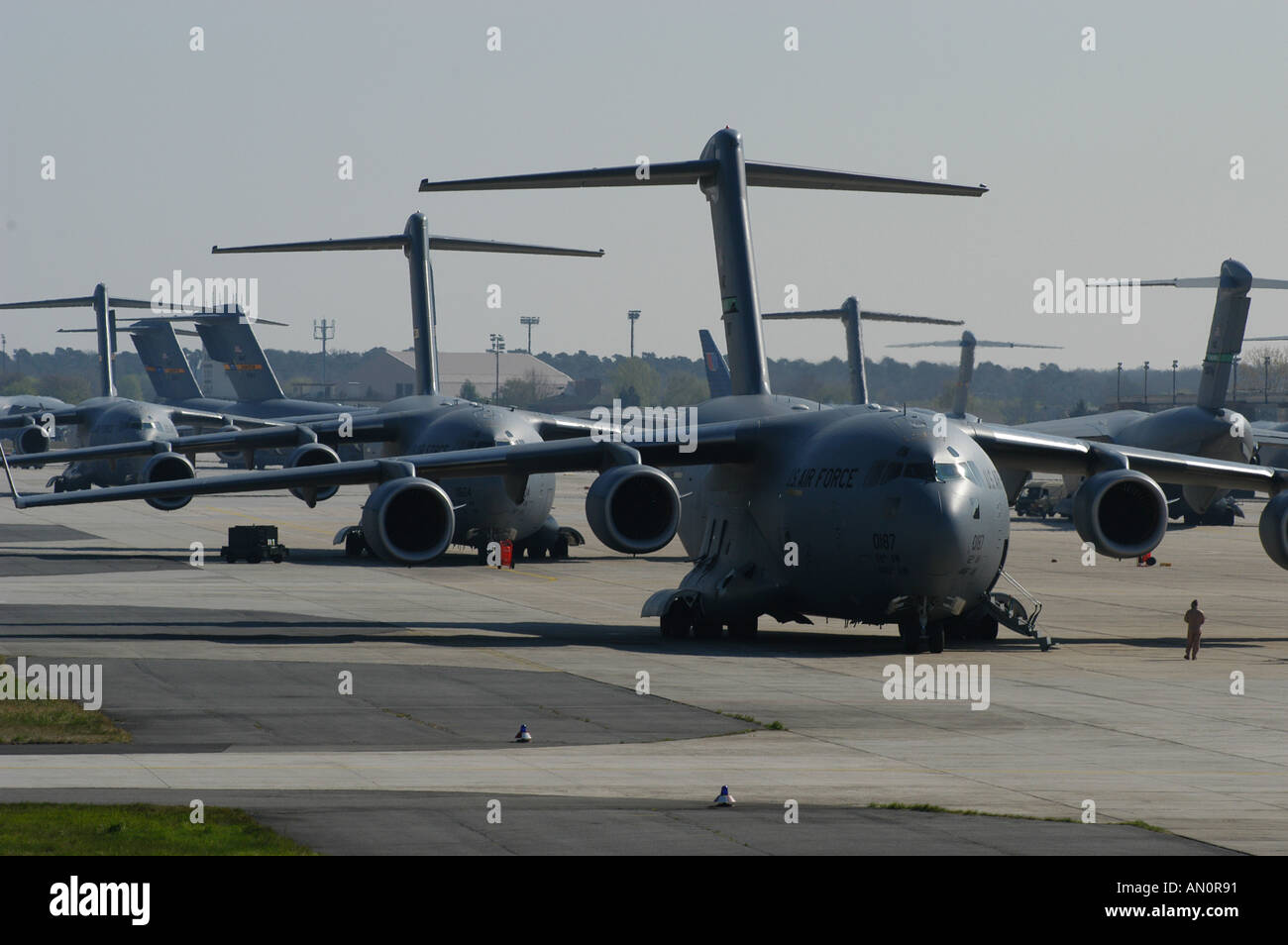 Noi Airforce Transportmaschinen Rhein Main Airbase Militaer Luftwaffe Foto Stock